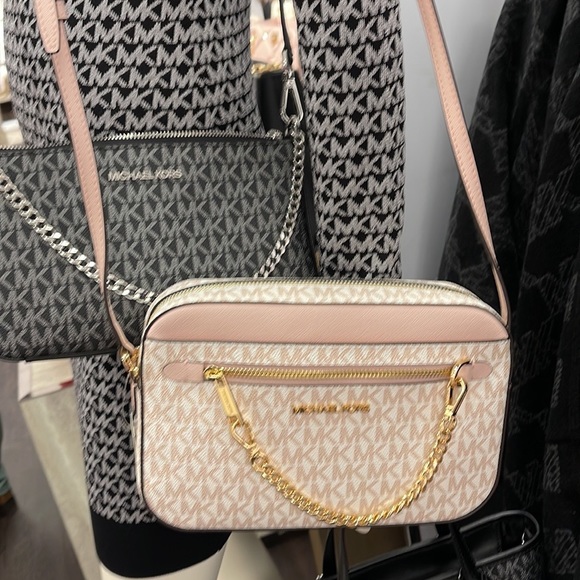 Michael Kors Jet Set Item Large East West Zip Chain Crossbody Optic White/Rsgld - Picture 16 of 16